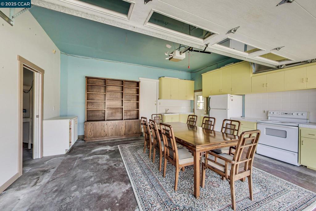 NEWPORT NORTH - Residential