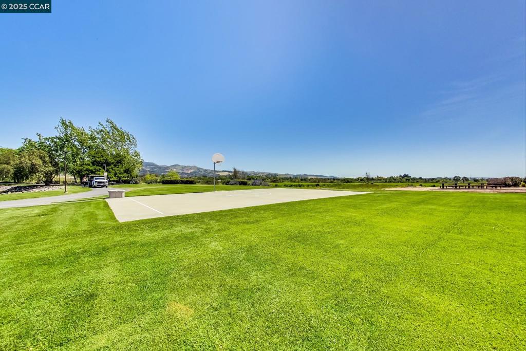 NEWPORT NORTH - Residential