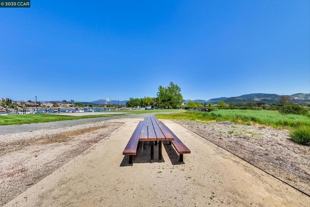 NEWPORT NORTH - Residential