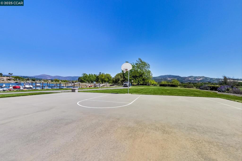 NEWPORT NORTH - Residential