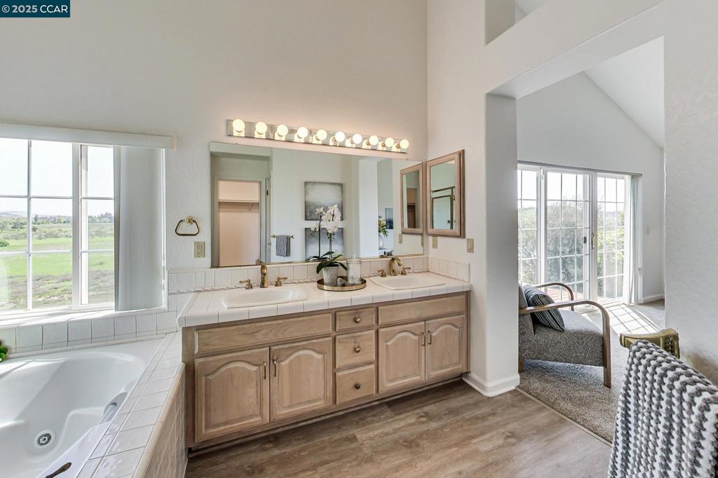 NEWPORT NORTH - Residential