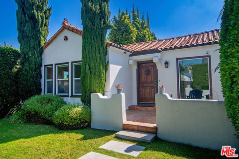 Photo of 502 N Crescent Heights Boulevard, Los Angeles, CA 90048 (MLS # 25580717) Photo of 502 N Crescent Heights Boulevard, Los Angeles, CA 90048 (MLS # 25580717)