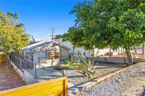 Photo of 15557 5th Street, Victorville, CA 92395 (MLS # HD26203632)