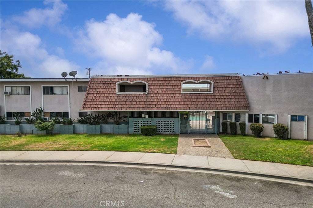 2025 Las Vegas Avenue 3, Pomona CA 91767