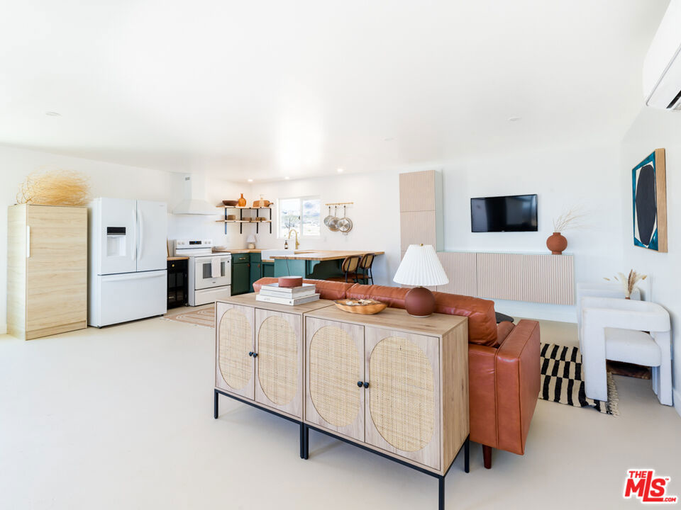 2677 Comer Lane