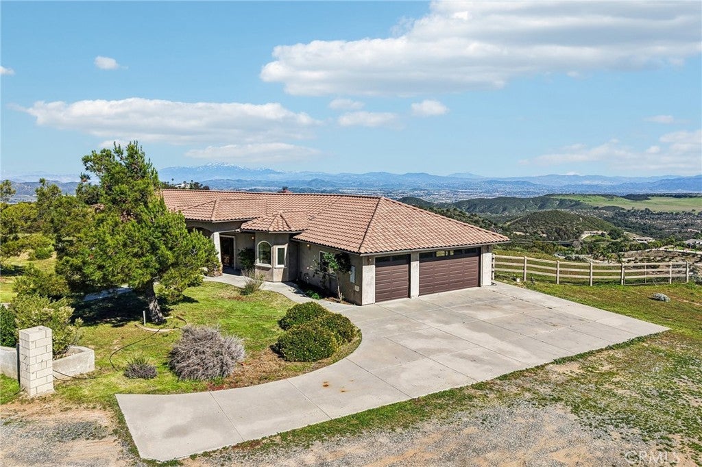 40000 Valle Vista