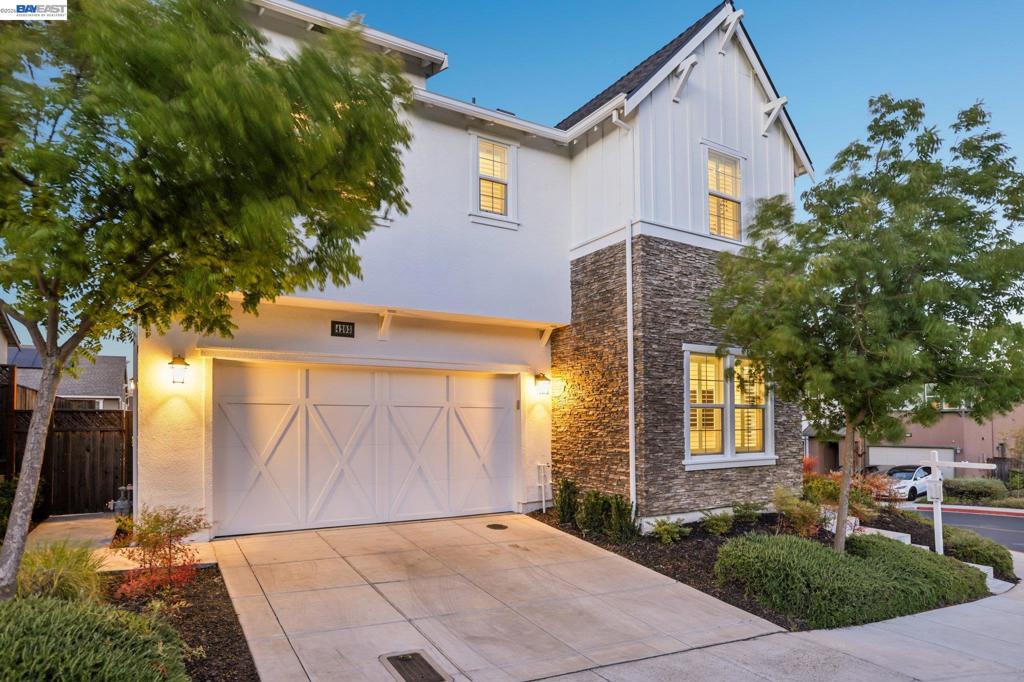 4203 Oak Knoll Dr
