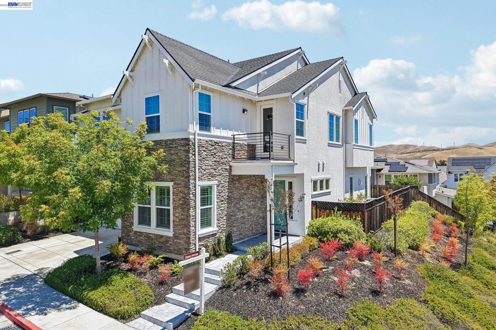 4203 Oak Knoll Dr DR, Dublin CA 94568