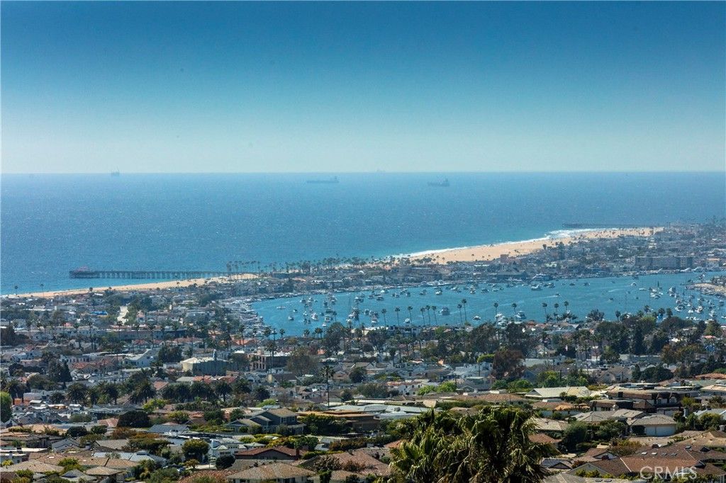Photo of 3 Seashell, Newport Coast, CA 92657 (MLS # NP25093236)