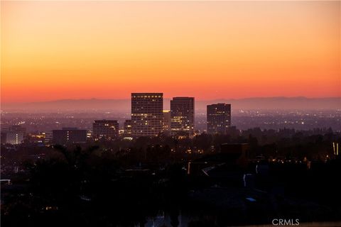 Tiny photo for 3 Seashell, Newport Coast, CA 92657 (MLS # NP25093236)