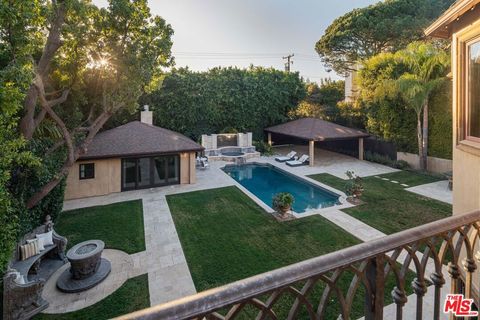 Photo of 617 N Alpine Drive, Beverly Hills, CA 90210 (MLS # 25631591)