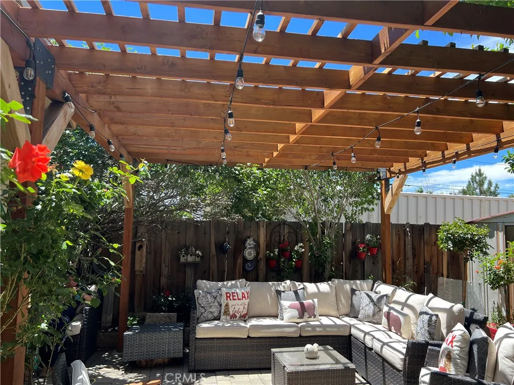 Big Bear City, California 92314, United States, 4 Bedrooms Bedrooms, ,3 BathroomsBathrooms,Residential,Pending,180748