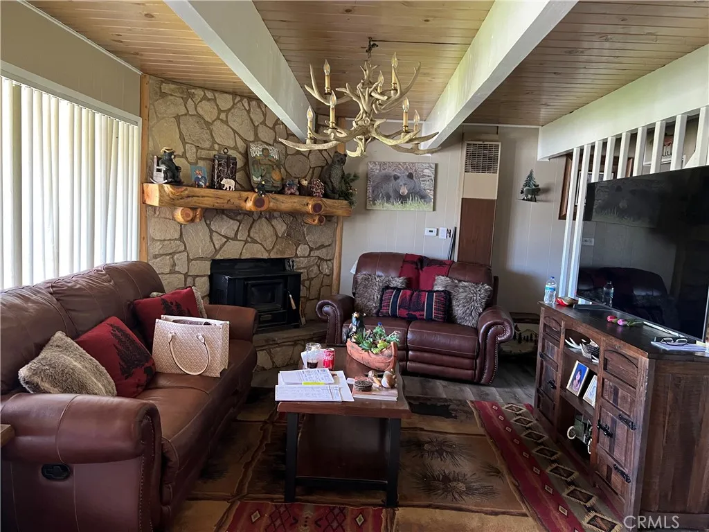 Big Bear City, California 92314, United States, 4 Bedrooms Bedrooms, ,3 BathroomsBathrooms,Residential,Pending,180748