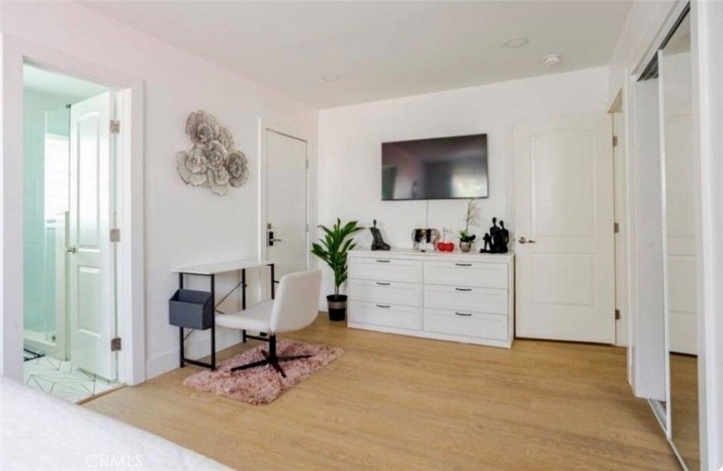 Photo of 3934 Tuller Ave, Culver City, CA 90230 (MLS # SB26038252)