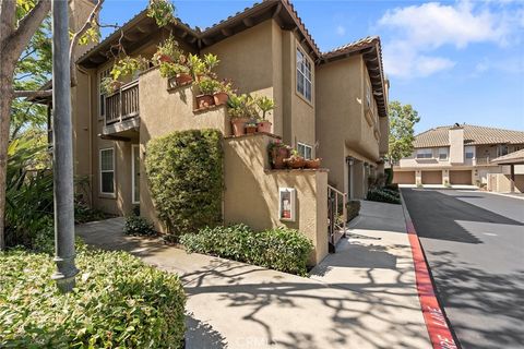 13410 Savanna Tustin CA 92782