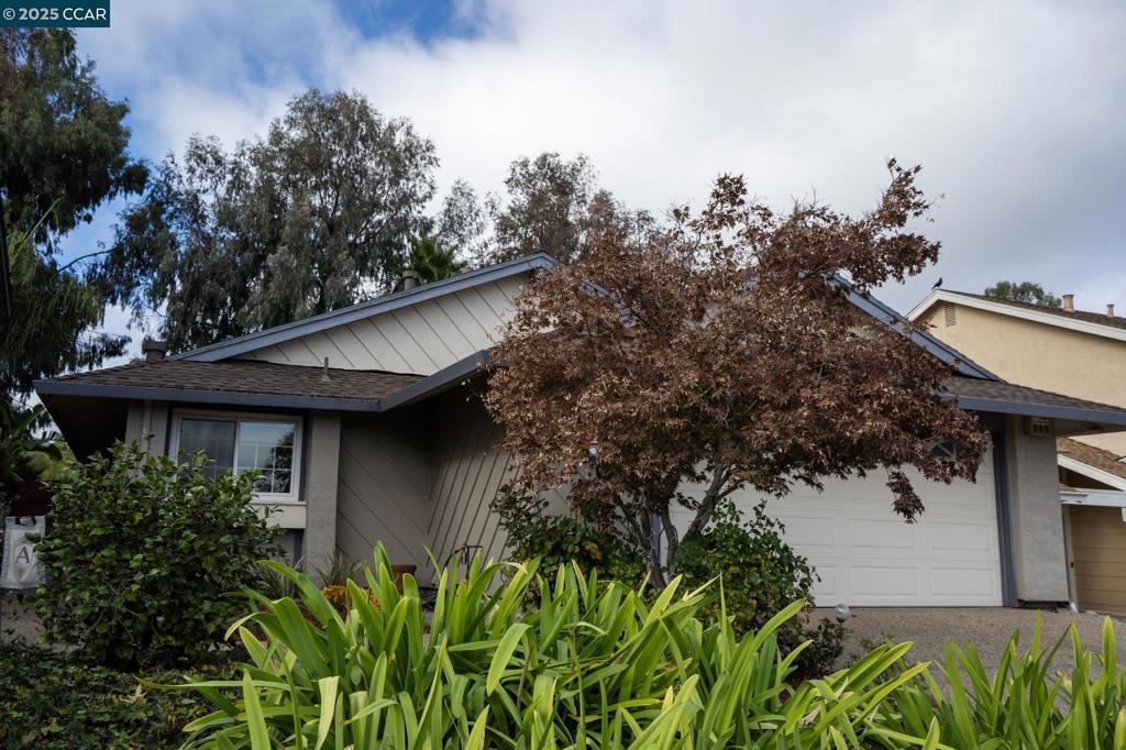 VILLAGE OAKS - Residential