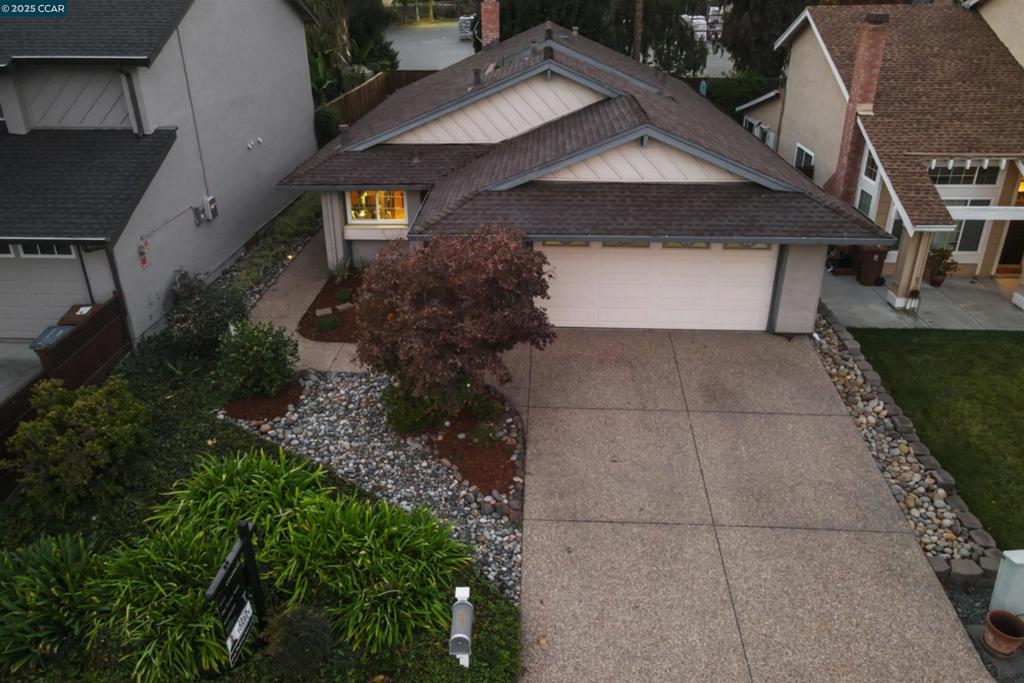 VILLAGE OAKS - Residential