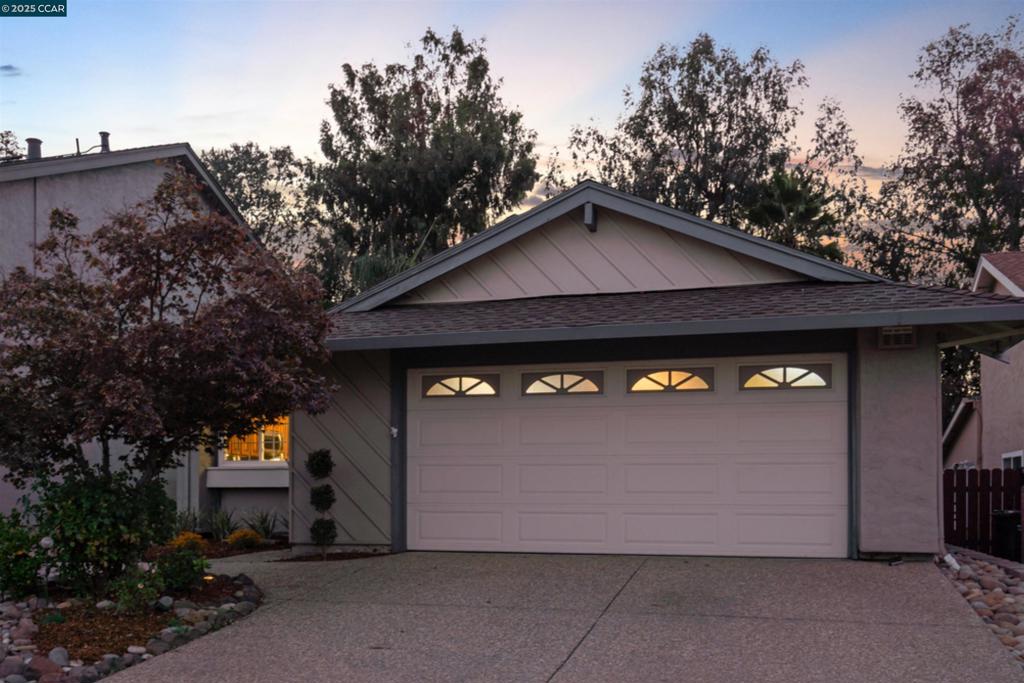 VILLAGE OAKS - Residential