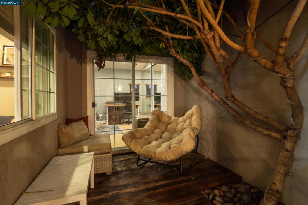 VILLAGE OAKS - Residential