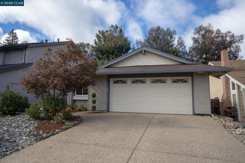 VILLAGE OAKS - Residential