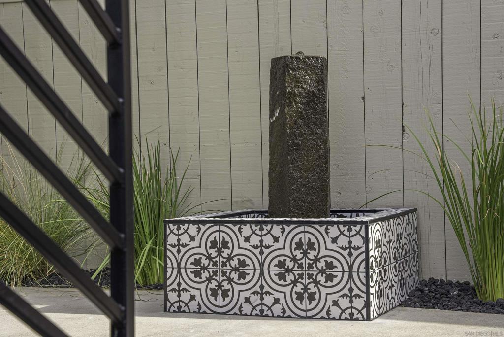 Pacific Beach - Residential Income