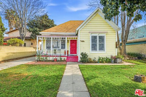 Photo of 530 S Avenue 20 Ave, Los Angeles, CA 90031 (MLS # 26649525)