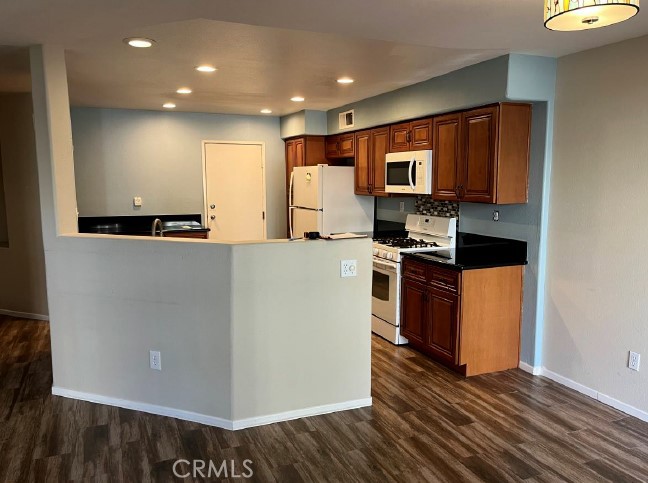 Del Prado Builder II (DP2) - Residential Lease