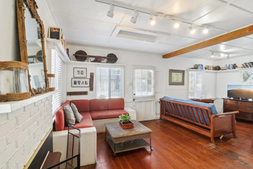 Mission Beach - Residential