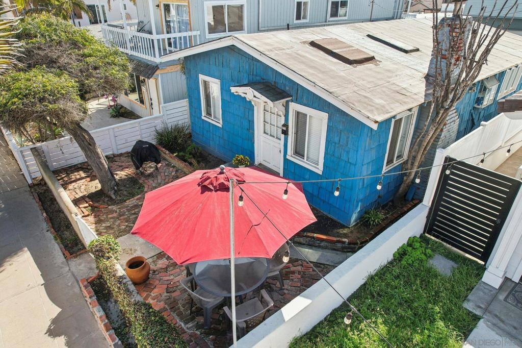 Mission Beach - Residential