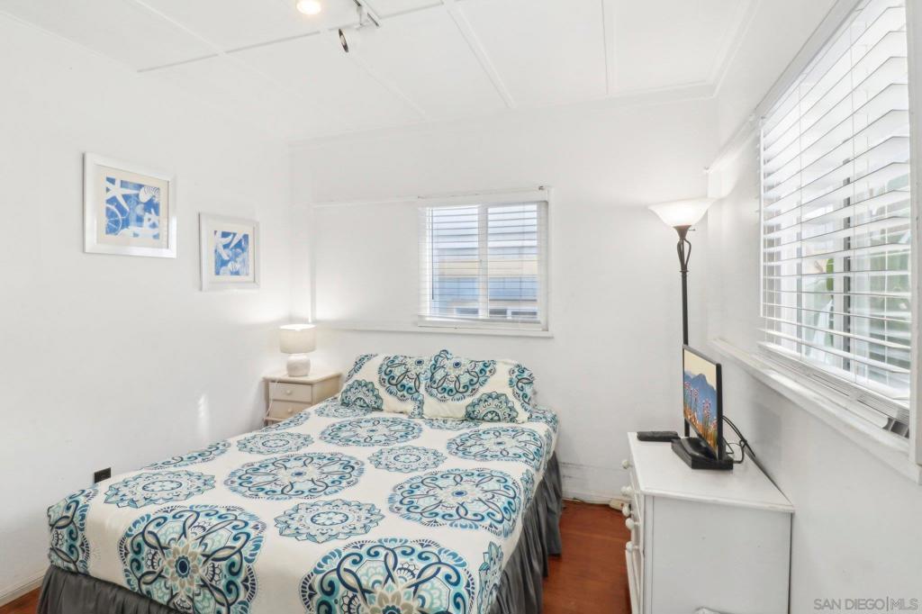 Mission Beach - Residential