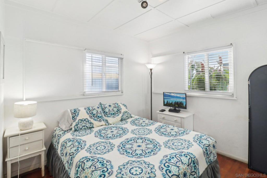 Mission Beach - Residential