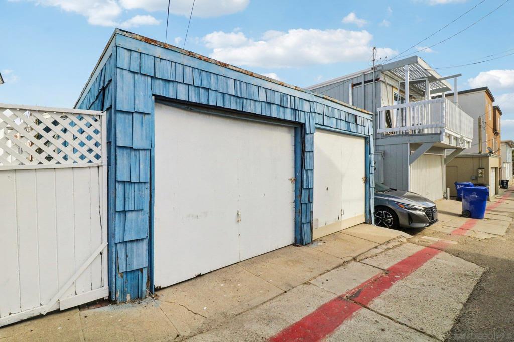 Mission Beach - Residential