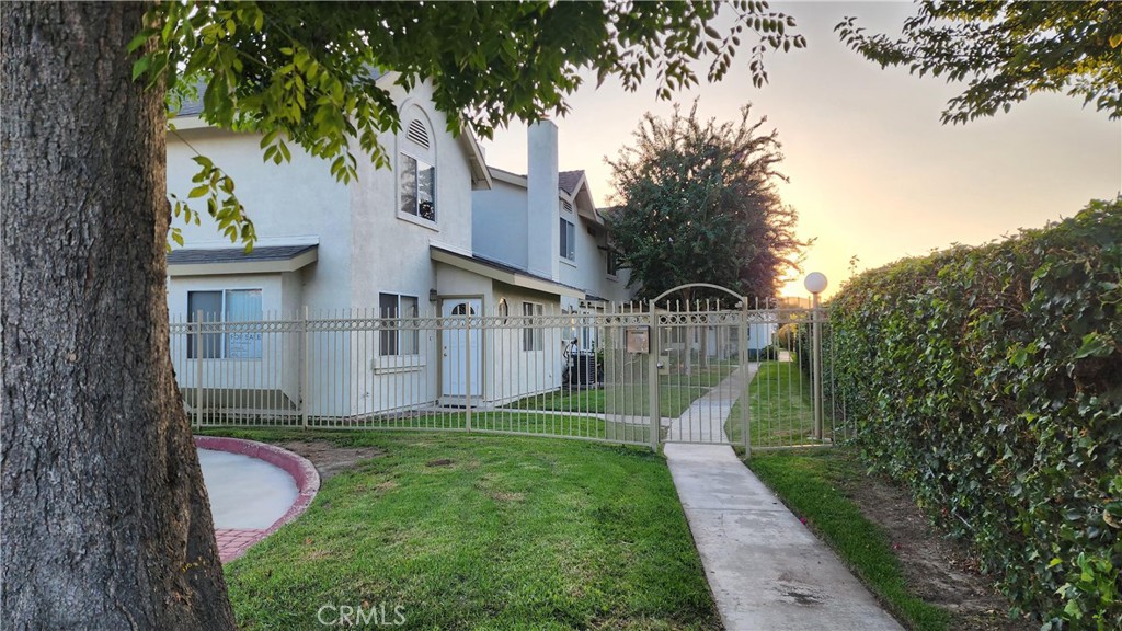 1425 S White A