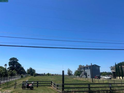 Photo of 6839 Piper Rd, Bethel Island, CA 94511 (MLS # 41133812)