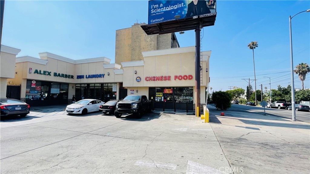 A rare opportunity to own a long-standing and beloved Chinese food spot in the heart of Hollywood. This popular hole-in-the-wall on iconic Sunset Boulevard has earned a loyal local following thanks to its authentic, mouthwatering cuisine and unbeatable location.
Located in a high-traffic area, this turnkey operation comes fully equipped and ready for continued success. The business has strong neighborhood recognition and plenty of room for growth under new ownership. Whether you're an experienced restaurateur or an investor looking to break into the LA food scene, this is a solid and exciting opportunity.
Invest in a proven, profitable business and become part of Hollywood's vibrant culinary culture. Serious inquiries only.