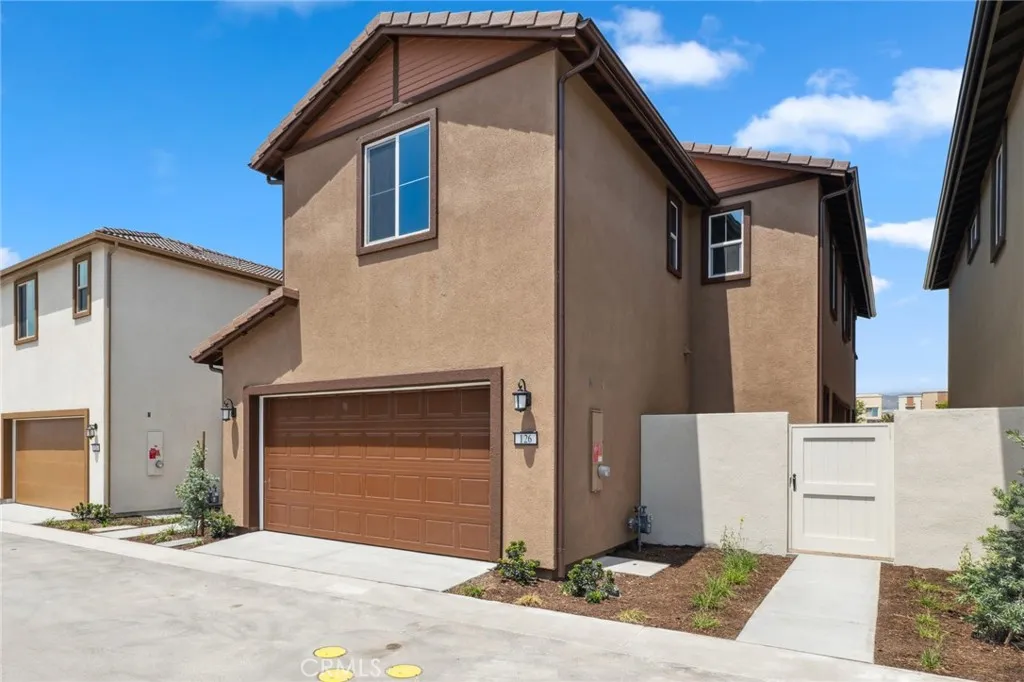 Irvine, California 92618, United States, 5 Bedrooms Bedrooms, ,4 BathroomsBathrooms,Residential,Active,139313