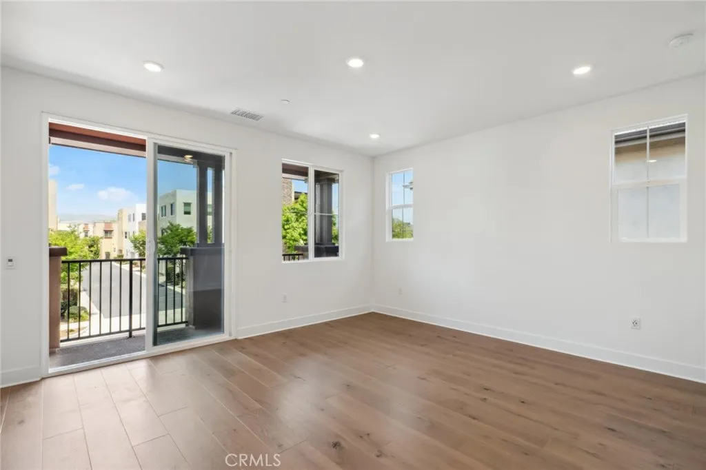 Irvine, California 92618, United States, 5 Bedrooms Bedrooms, ,4 BathroomsBathrooms,Residential,Active,139313