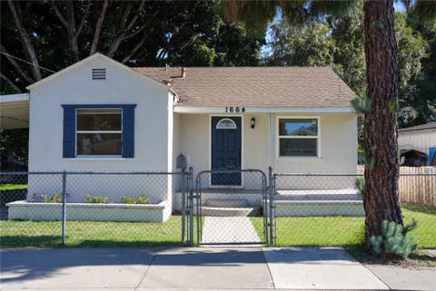 Photo of 1664 Oak ST, Placentia, CA 92870 (MLS # DW26138202)