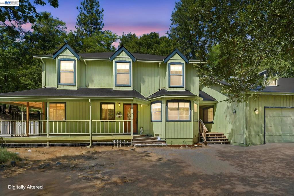Photo of 21916 Fallview Dr DR, Sonora, CA 95370 (MLS # 41147629)