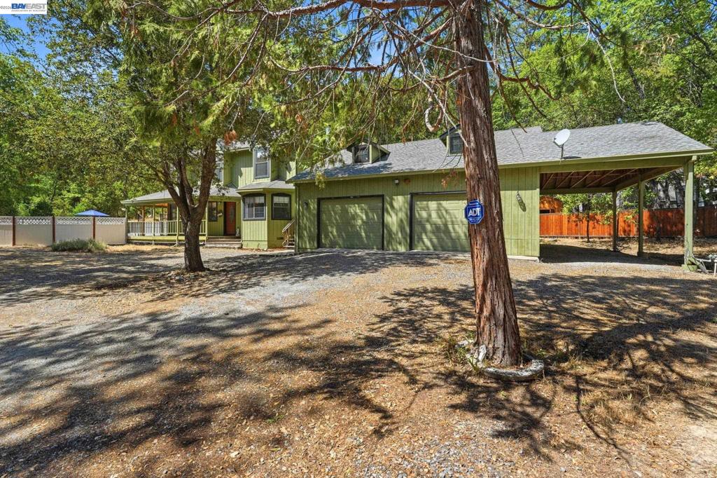 Photo of 21916 Fallview Dr DR, Sonora, CA 95370 (MLS # 41147629)