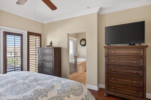 Tiny photo for 1315 Bayside Circle, Oxnard, CA 93035 (MLS # V1-36070)