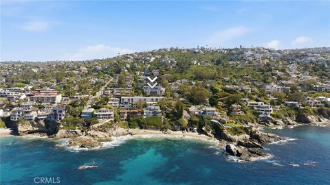Photo of 240 Moss Street #8, Laguna Beach, CA 92651 (MLS # NP26069319)