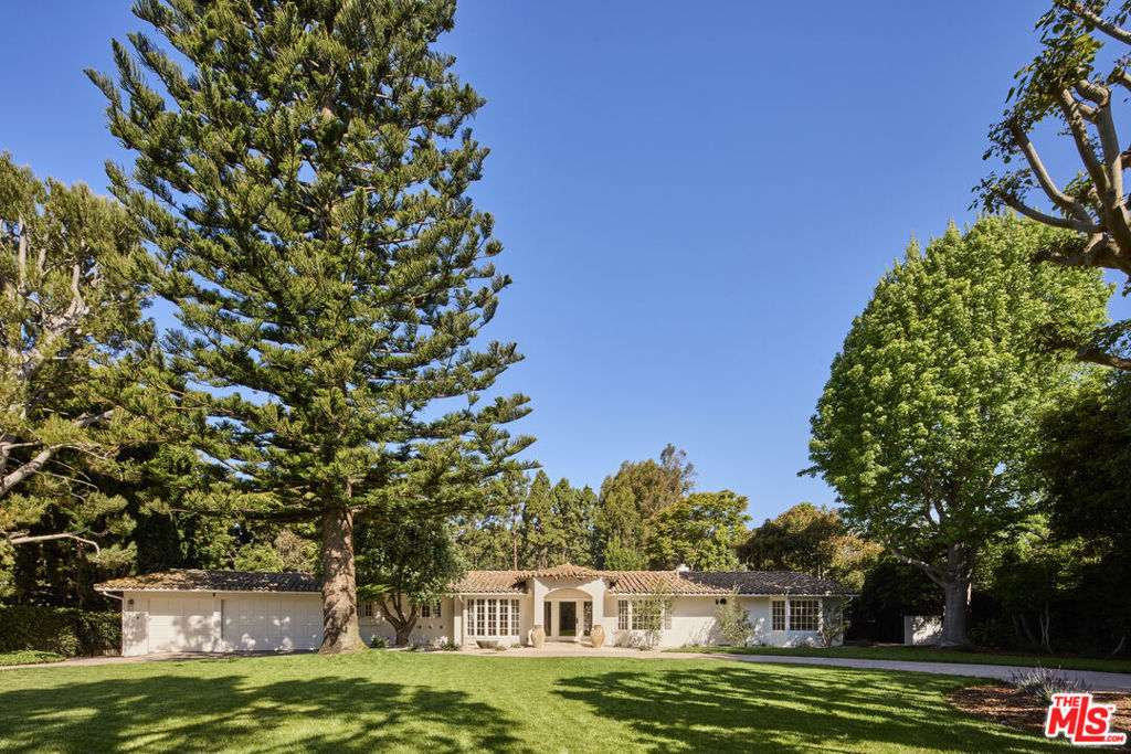 6105 Bonsall Drive