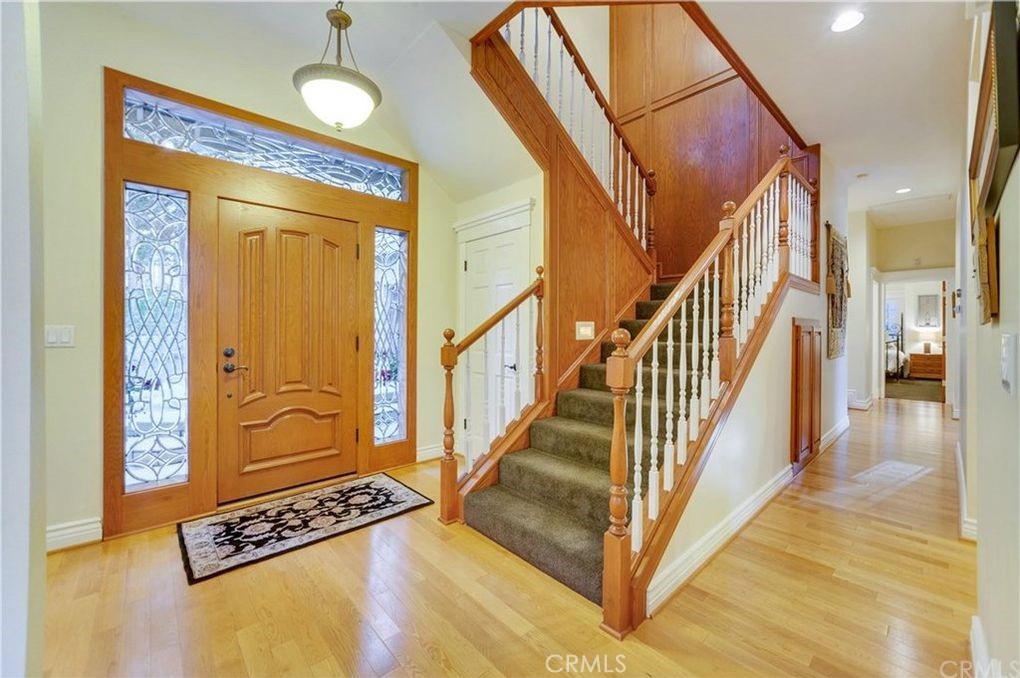 490 Bay View Court