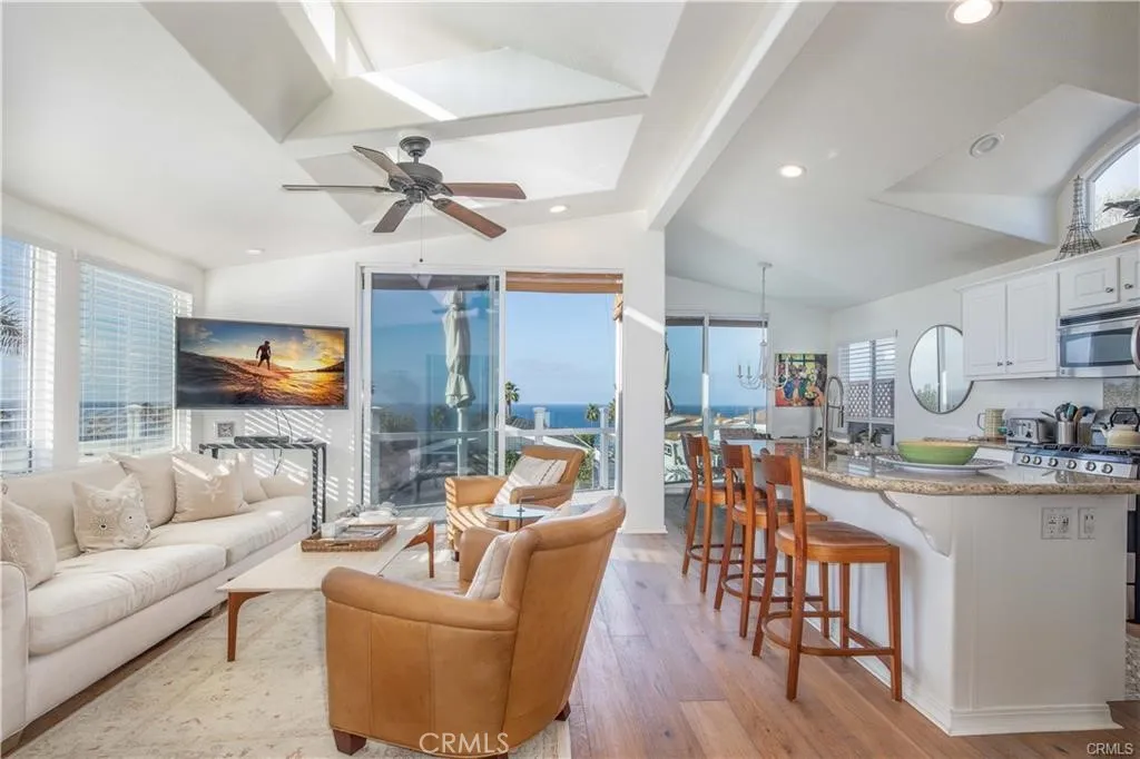 Laguna Beach, California 92651, United States, 2 Bedrooms Bedrooms, ,2 BathroomsBathrooms,Residential,Active,173972