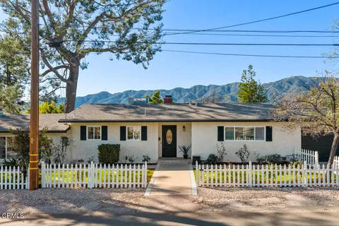 2902 El Caminito, La Crescenta, CA 91214 - MLS#: P1-25839