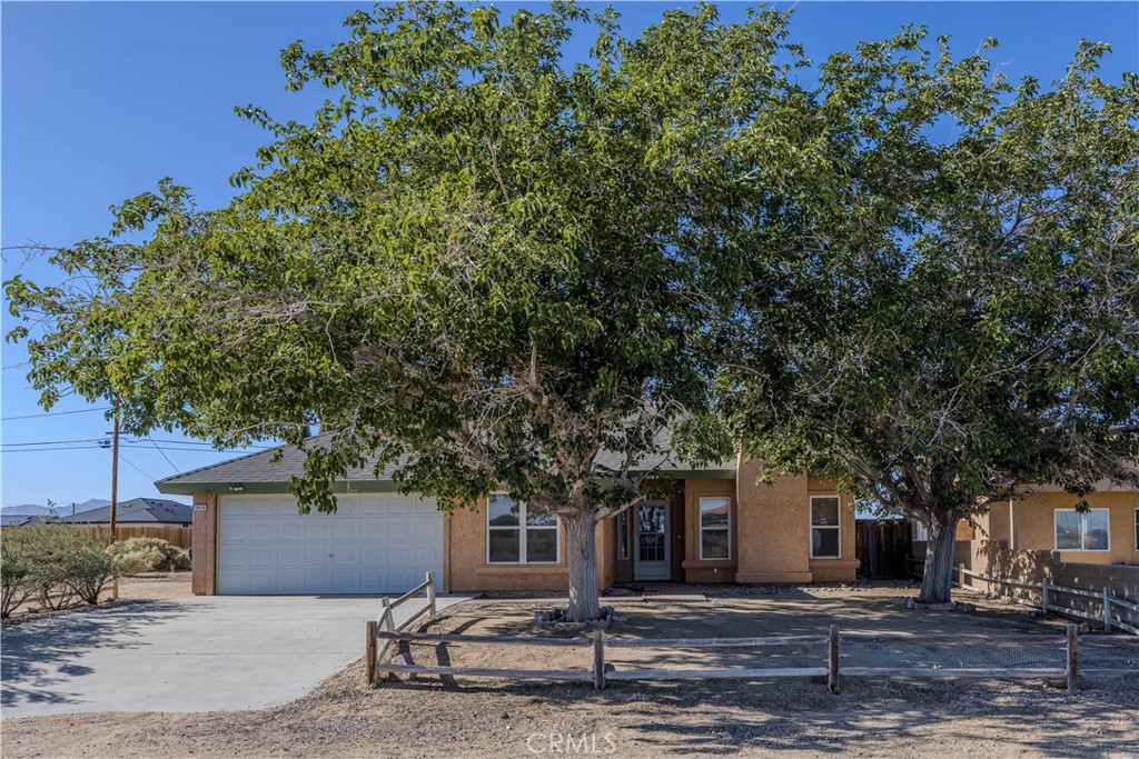 Welcome to this spacious and inviting 4-bedroom, 3-bathroom home located in the heart of California City. This property offers comfort, functionality, and incredible flexibility for today’s lifestyle.
The main home has been freshly updated with new interior paint, brand new carpet throughout, and a refreshed kitchen with new paint—creating a clean, move-in-ready space you’ll love. Convenient laundry hookups are located inside the house, adding ease to your daily routine.
You’ll also appreciate the attached 2-car garage, providing secure parking and additional storage space—perfect for vehicles, hobbies, or extra belongings.
But what truly sets this property apart is the permitted mother-in-law suite in the back—a fully livable bonus space that feels like a private studio. It features its own bathroom, private entrance, and a kitchenette equipped with essential appliances—perfect for guests, extended family, a home office, or creative studio. Whether you need extra space for living, working, or generating rental income (check with city regulations), this versatile addition is a rare find.
Don’t miss out on this unique opportunity in a growing area—schedule your private showing today!