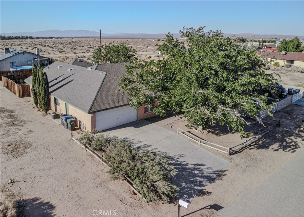 7113 Jimson Avenue