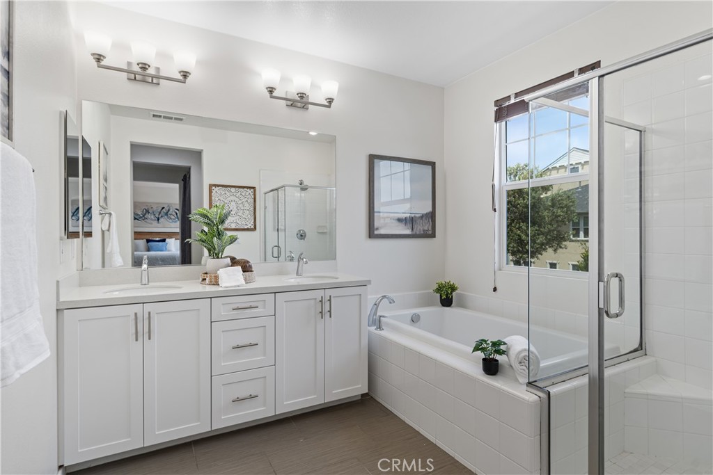 Aurora (ESAURO) - Residential Lease