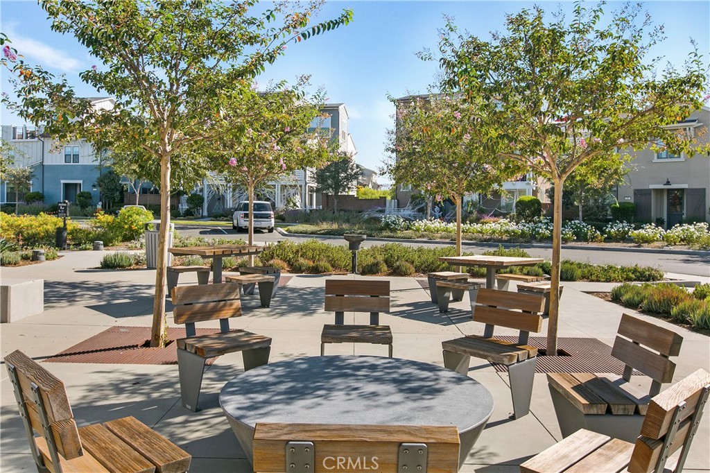 Aurora (ESAURO) - Residential Lease